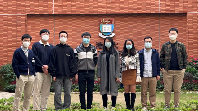 The research team. Dr Dong-MyeongShin (first on left), Jingyi Gao (fifth from left)